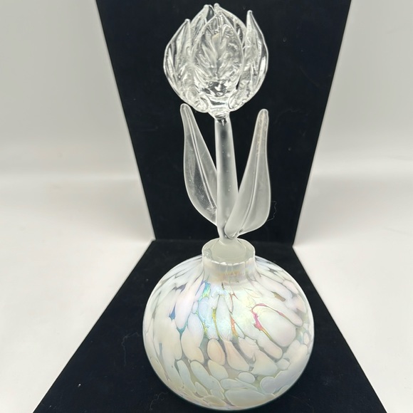 E & R perfume with Floral glass stopper - Picture 2 of 5